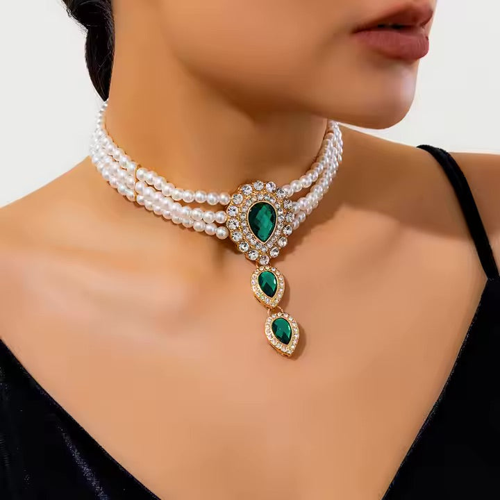 Royal Pearl Jewellery Set – Elegant Necklace & Hand Chain Bracelet for Special Occasions